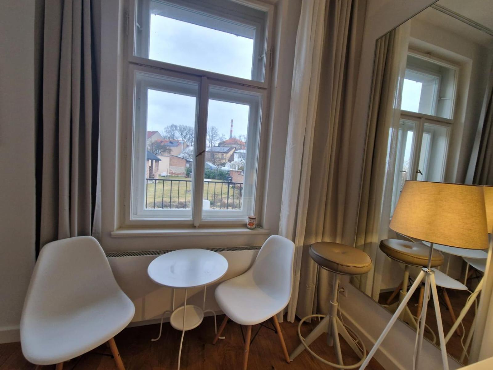 Art Nouveau Apartment With Garden In Pisek Екстер'єр фото